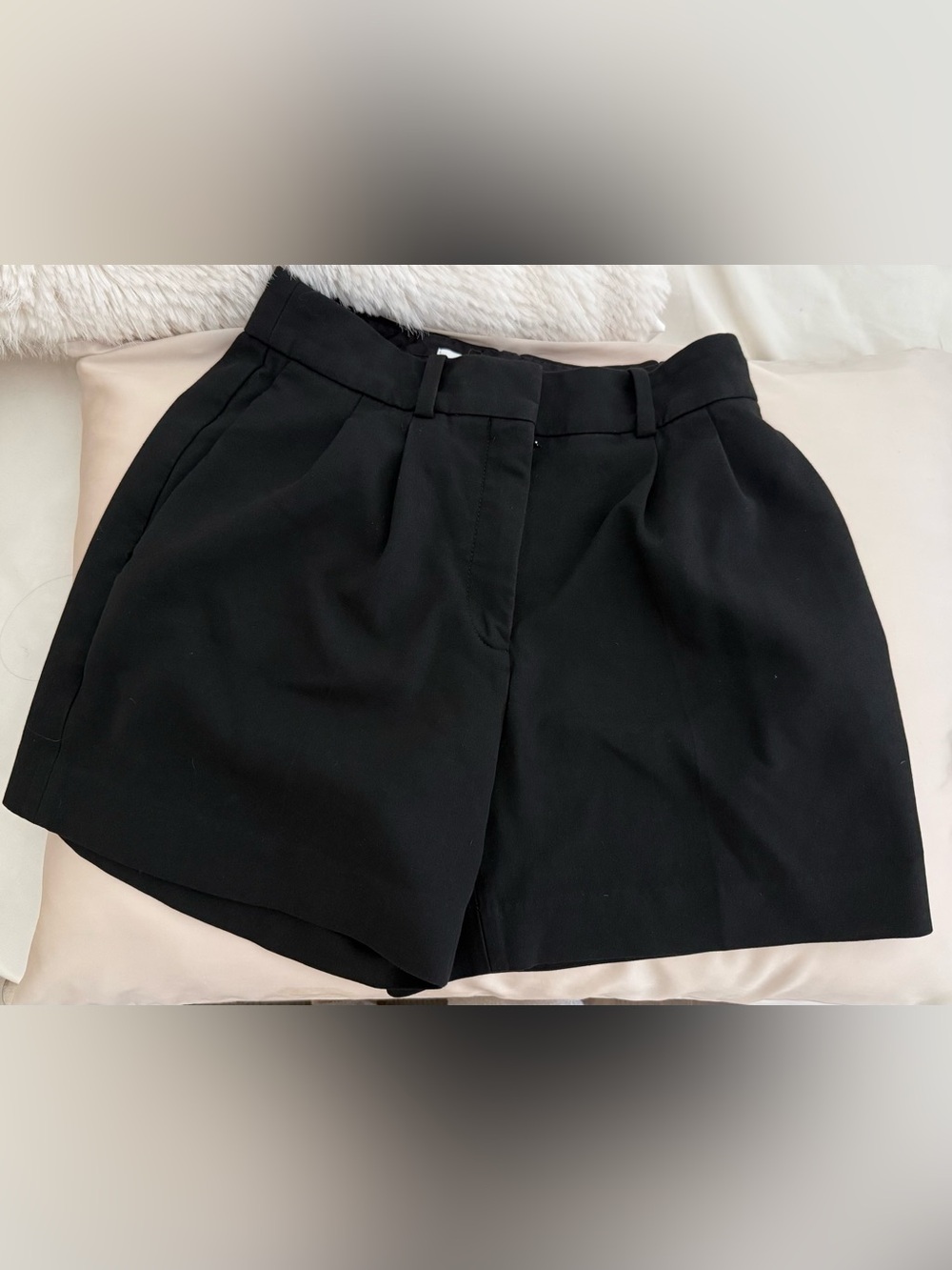 BABATON shorts